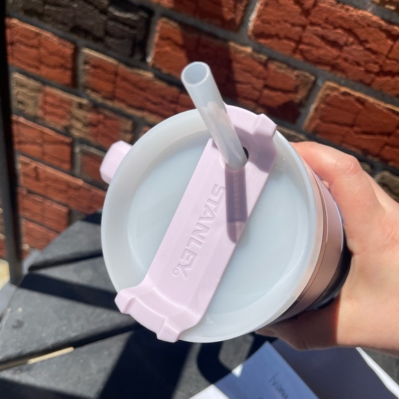 NWT Stanley Adventure Quencher 40 oz Orchid / Purple Tumbler - Picture 6 of 7